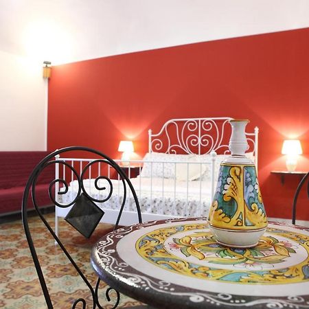 B&B Maia House Santo Stefano di Camastra Zewnętrze zdjęcie