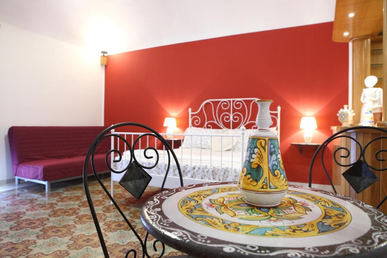 B&B Maia House Santo Stefano di Camastra Zewnętrze zdjęcie